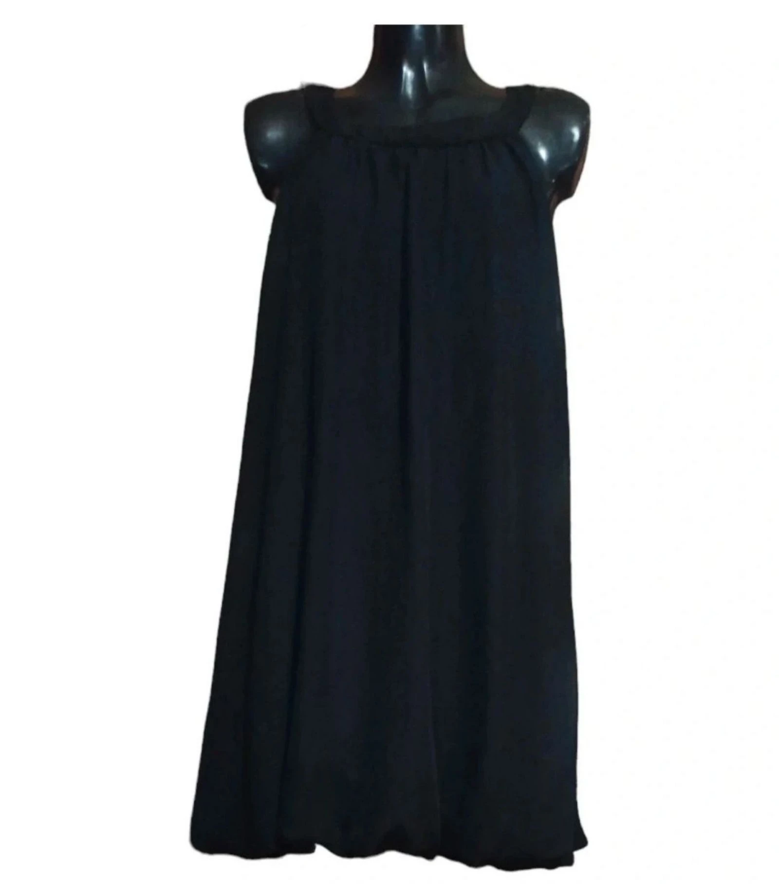Vestido negro de gasa sin mangas  – photo 4